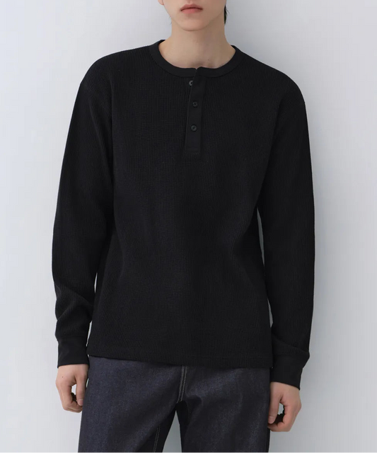 Waffle Henry Neck Long-Sleeved T-shirt [Black]